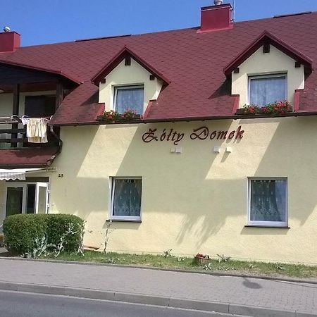 Zolty Domek Apartment Dzwirzyno Luaran gambar