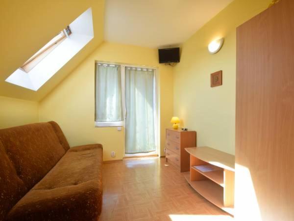 Zolty Domek Apartment Dzwirzyno Luaran gambar